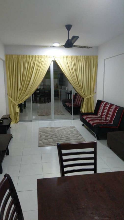 Spacious & Cozy Condo - Hijauan Heights Block C كاجانغ المظهر الخارجي الصورة