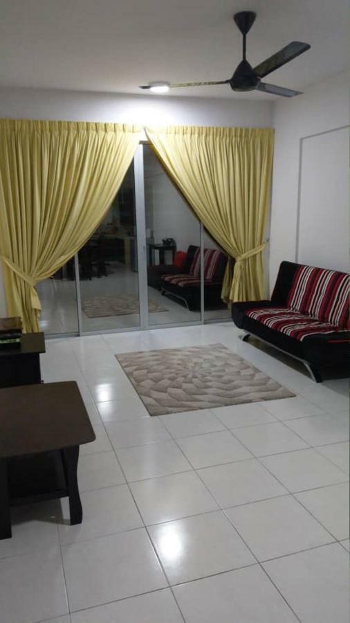Spacious & Cozy Condo - Hijauan Heights Block C كاجانغ المظهر الخارجي الصورة